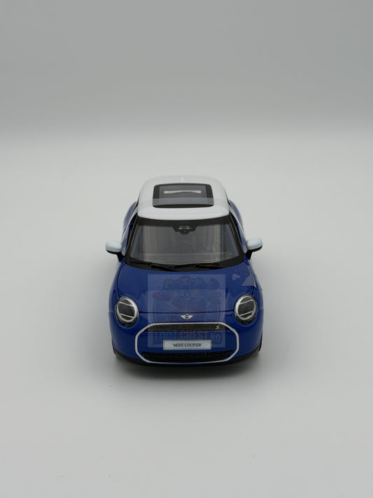 Macheta auto MINI COOPER SE (101) 2024 1/24 MAISTO