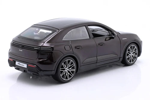 PORSCHE MACAN TURBO ELECTRIC 2024 DARK COPPER 1/24 BURAGO
