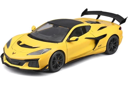 CHEVROLET CORVETTE ZR1 COUPE 2024 YELLOW 1/18 MAISTO
