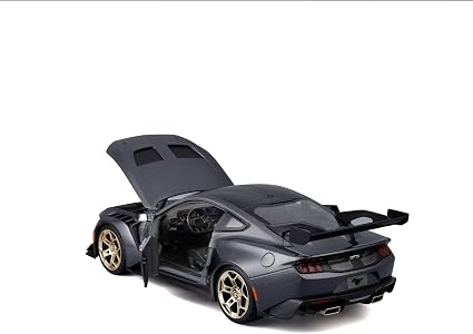 FORD USA MUSTANG GTD 5.2L V8 COUPE 2025 GREY 1/18 MAISTO
