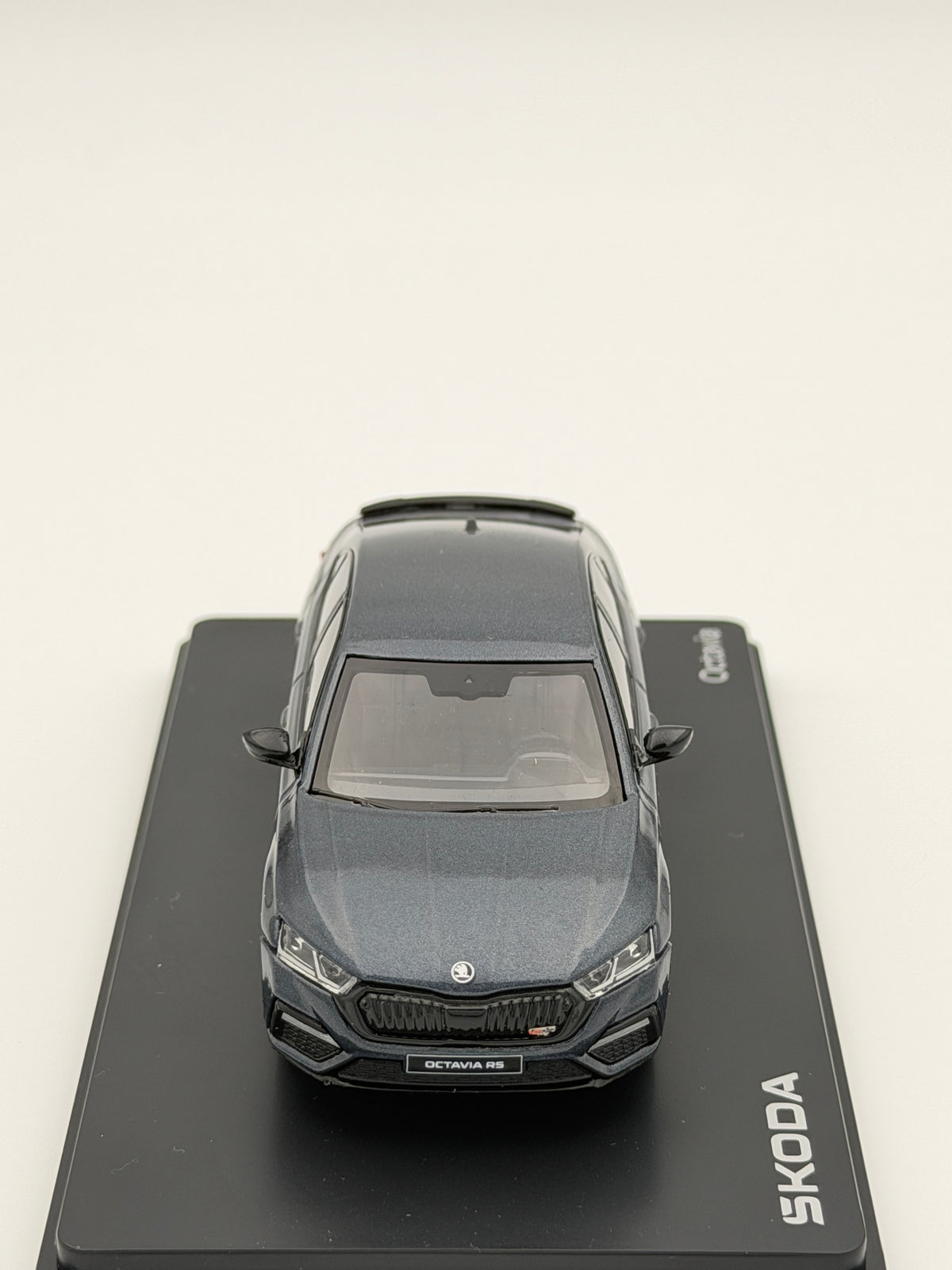 Macheta auto SKODA 1/43 OCTAVIA IV RS GRI ABREX