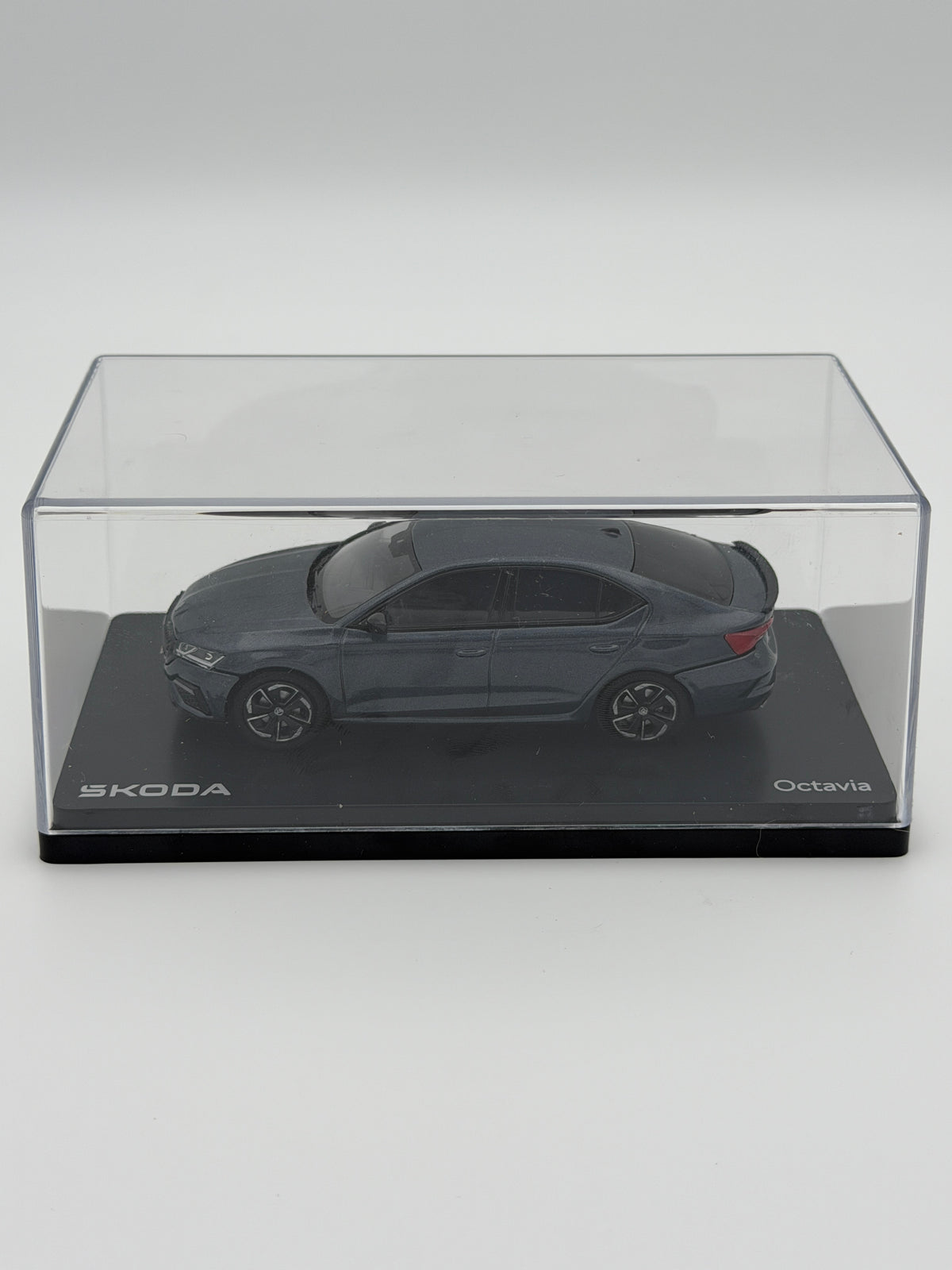 Macheta auto SKODA 1/43 OCTAVIA IV RS GRI ABREX