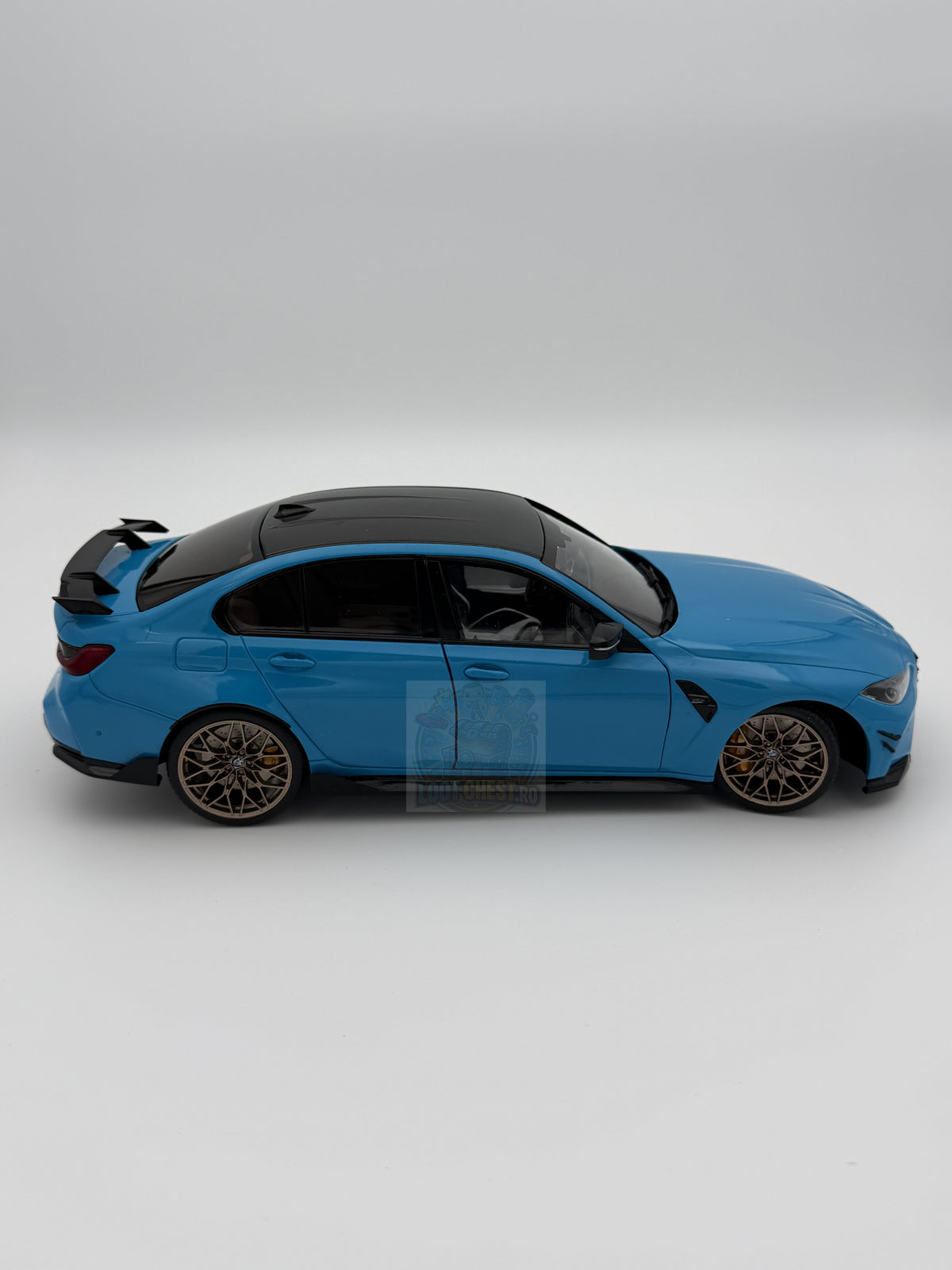 Macheta auto BMW M3 PERFORMANCE BEACH BLUE 1/18 SOLIDO