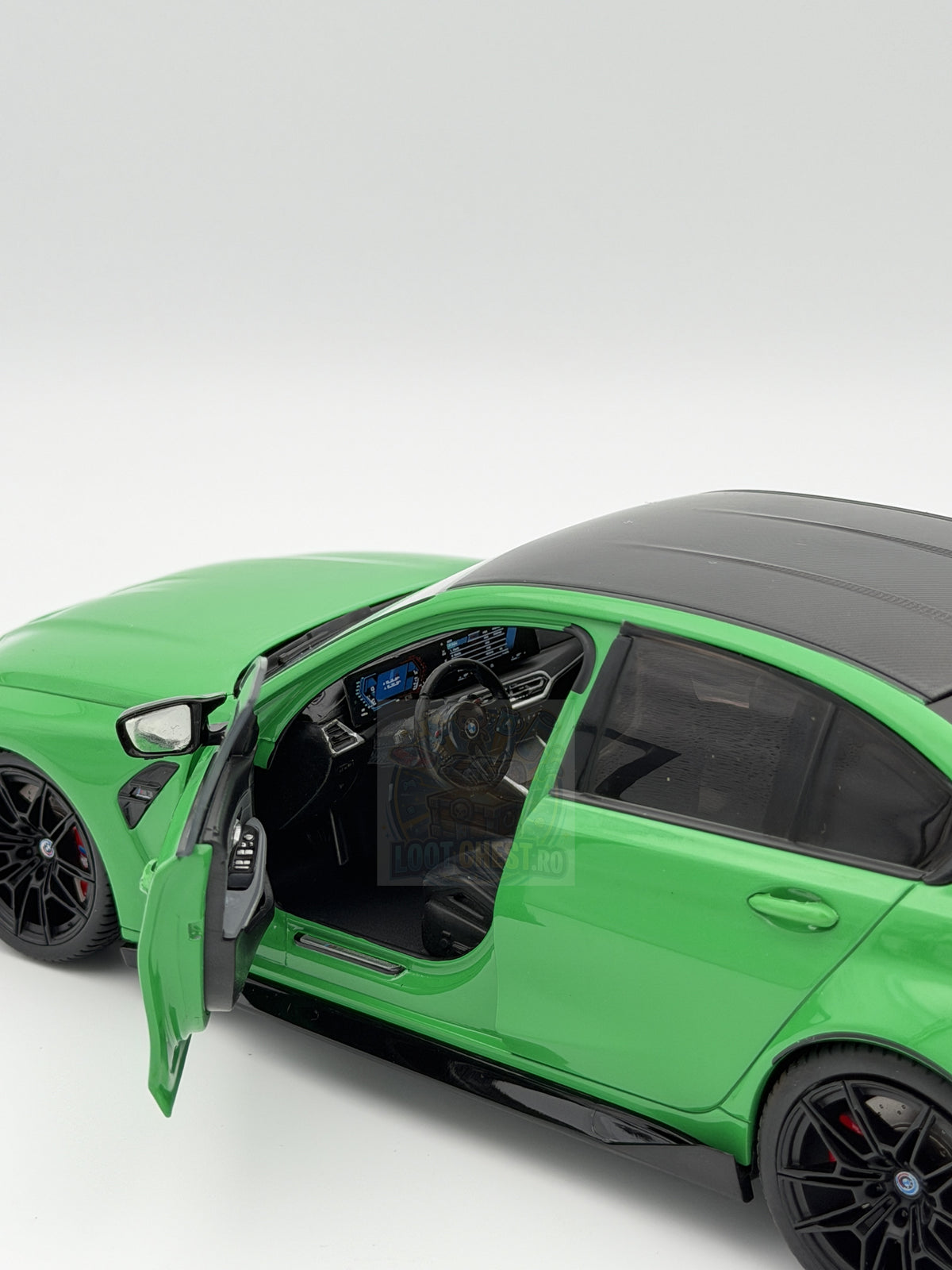 Macheta auto BMW M3 (G80) 2024 GREEN BLACK 1/18 SOLIDO