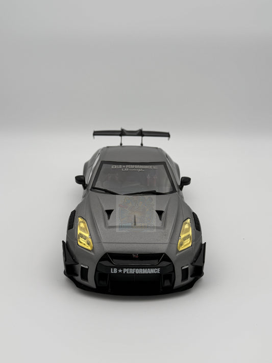 Macheta auto NISSAN 1/18 GT-R (R35) LIBERTY WALK 1/18 SOLIDO