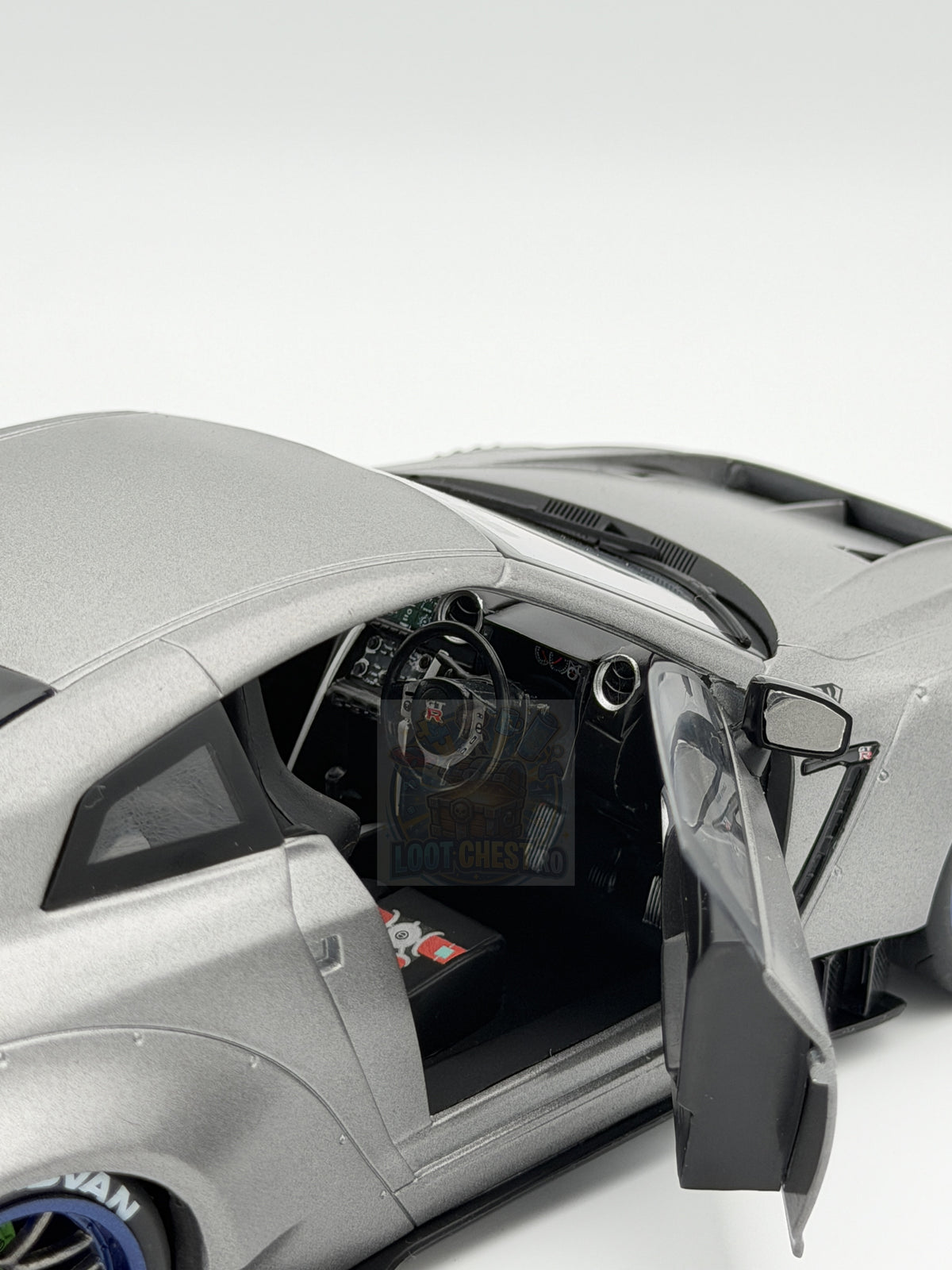 Macheta auto NISSAN 1/18 GT-R (R35) LIBERTY WALK 1/18 SOLIDO